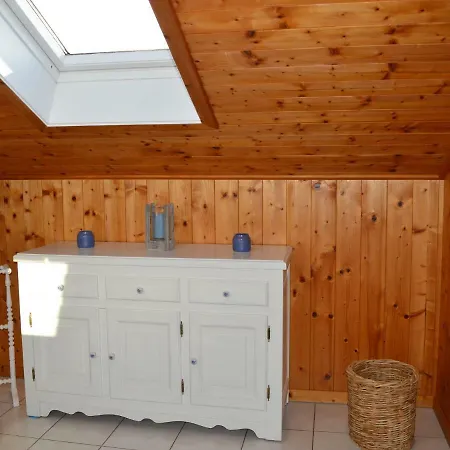 Comfortable Near With Private Garden