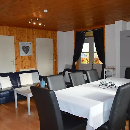 Comfortable Near With Private Garden