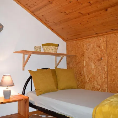 Comfortable Near With Private Garden Holiday home