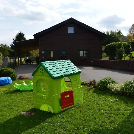 Comfortable Near With Private Garden Holiday home